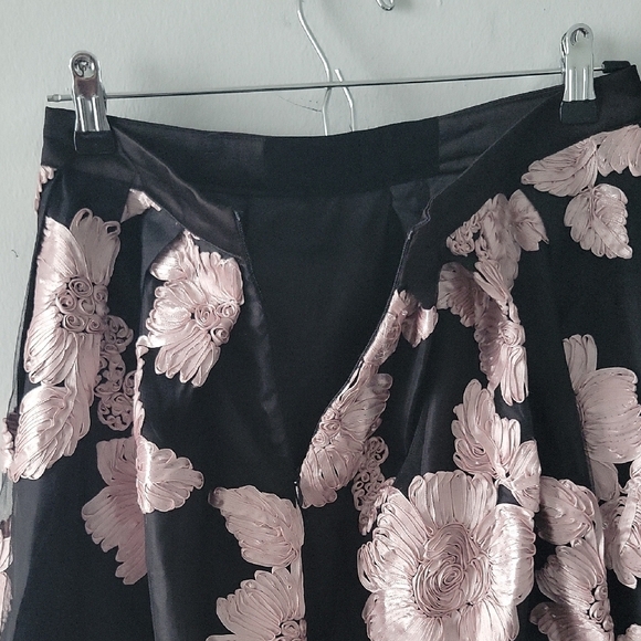 Floral Black and Pink Skirt - Picture 3 of 4